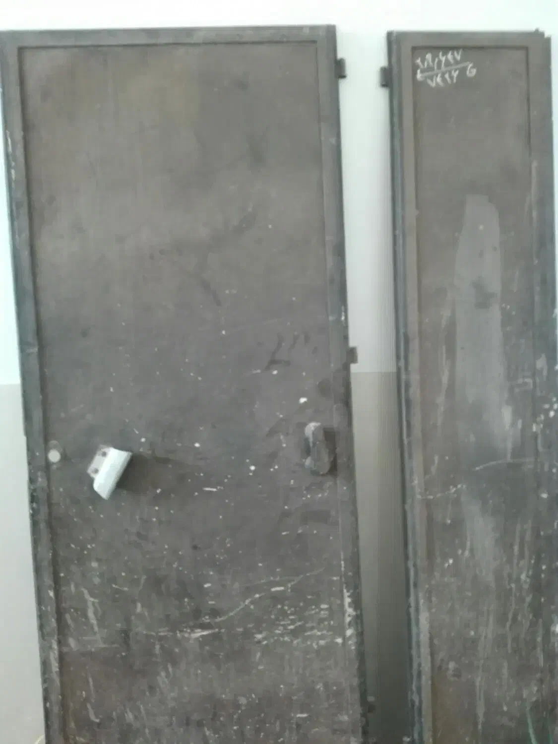 درب آهنی دو لت|مصالح و تجهیزات ساختمان|سبزوار, امیریه|دیوار