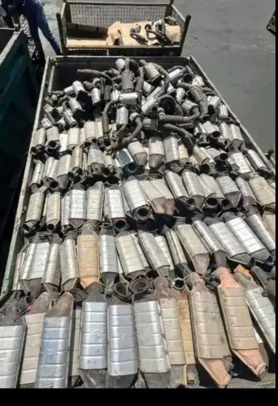 کاتالیزور (کاتالیست)|قطعات یدکی و لوازم جانبی|کرج, حصارک بالا|دیوار