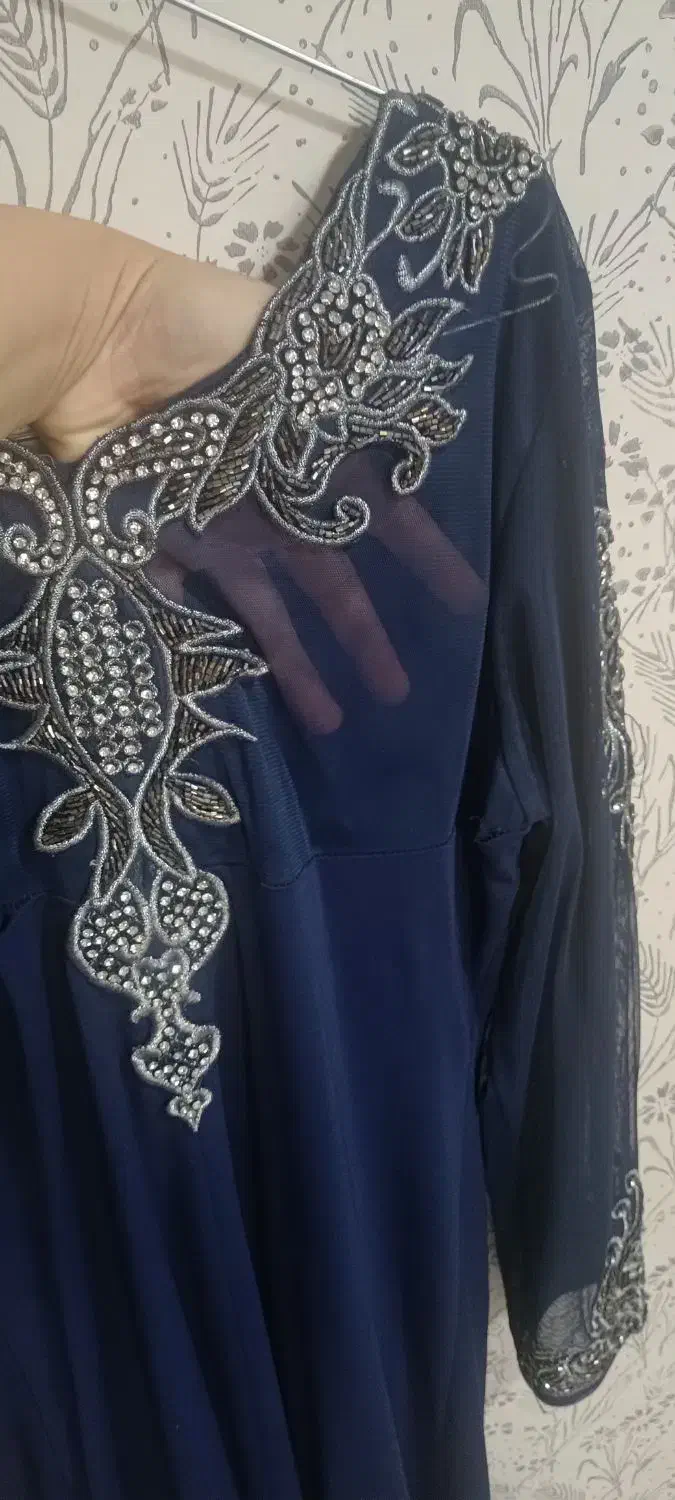 پیراهن مجلسی|لباس|مسجد سلیمان, |دیوار