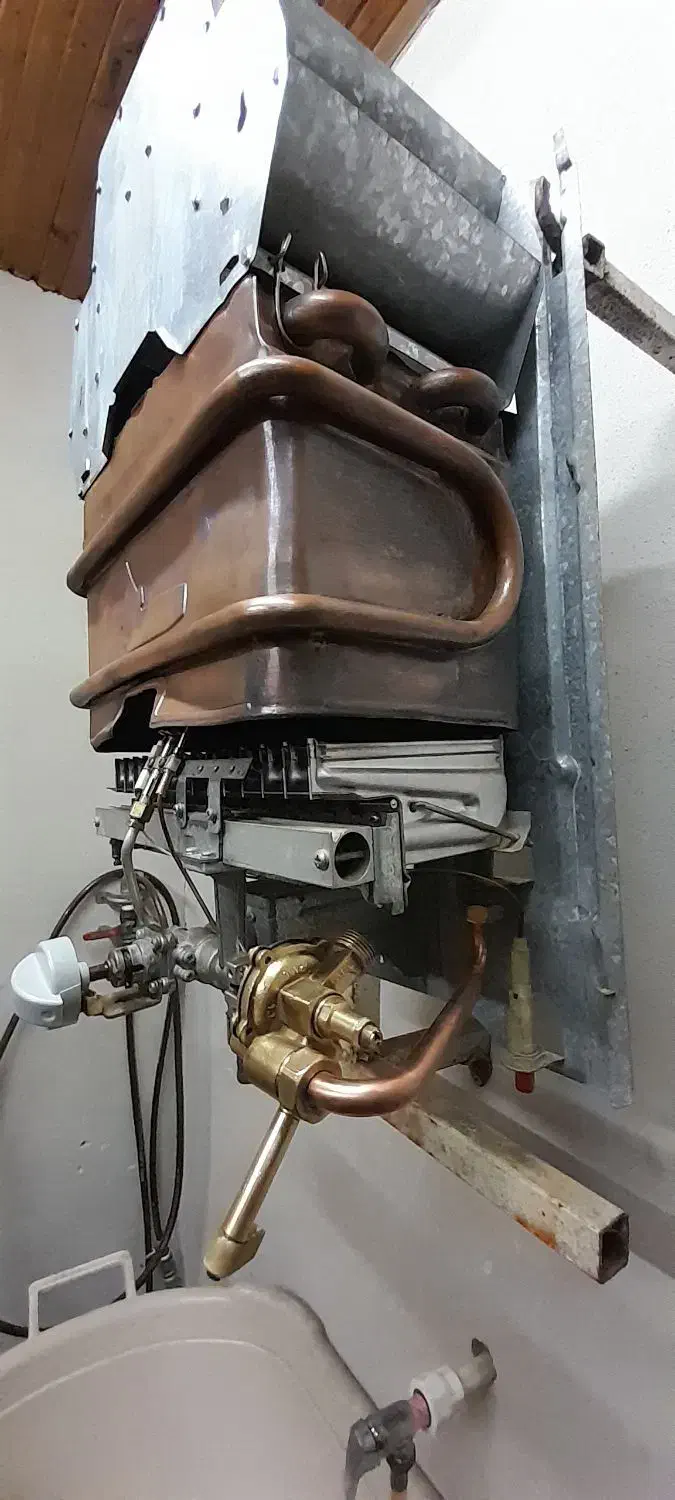 ابگرمکن دیواری بوتان ۳۱۱۵|آبگرمکن، پکیج، شوفاژ|رشت, پیله داربن|دیوار