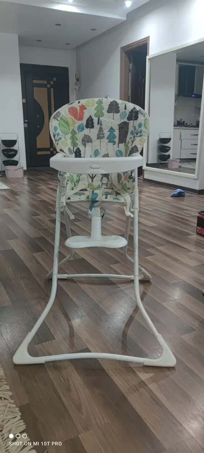 وسایل سیسمونی|تخت و صندلی بچه|گنبد کاووس, |دیوار