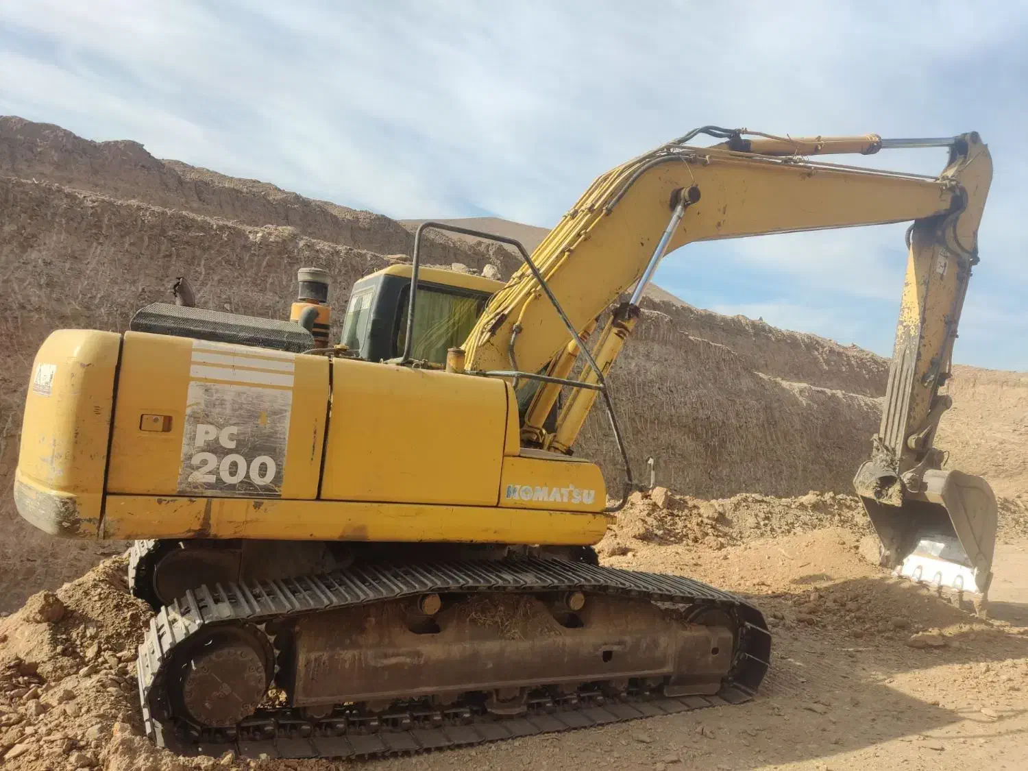 بیل زنجیری کوماتسو|خودرو سنگین|ملایر, |دیوار