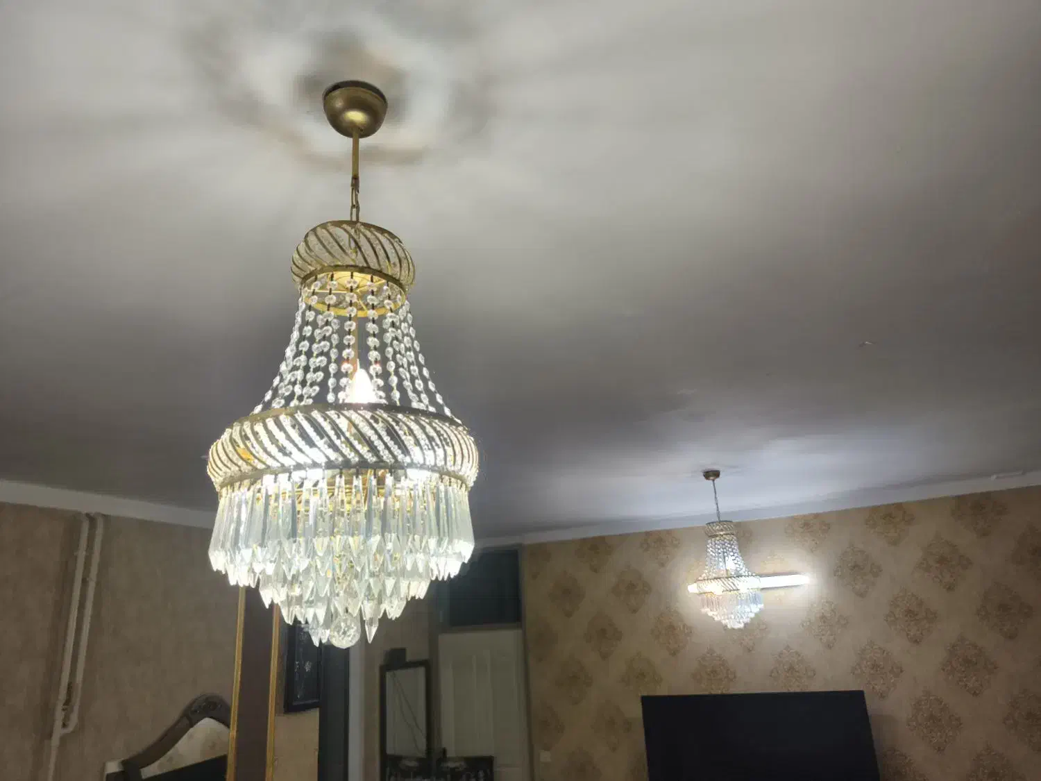 دو عدد لوستر خوش قیمت و خوشگل|لوستر و چراغ آویز|زنجان, |دیوار