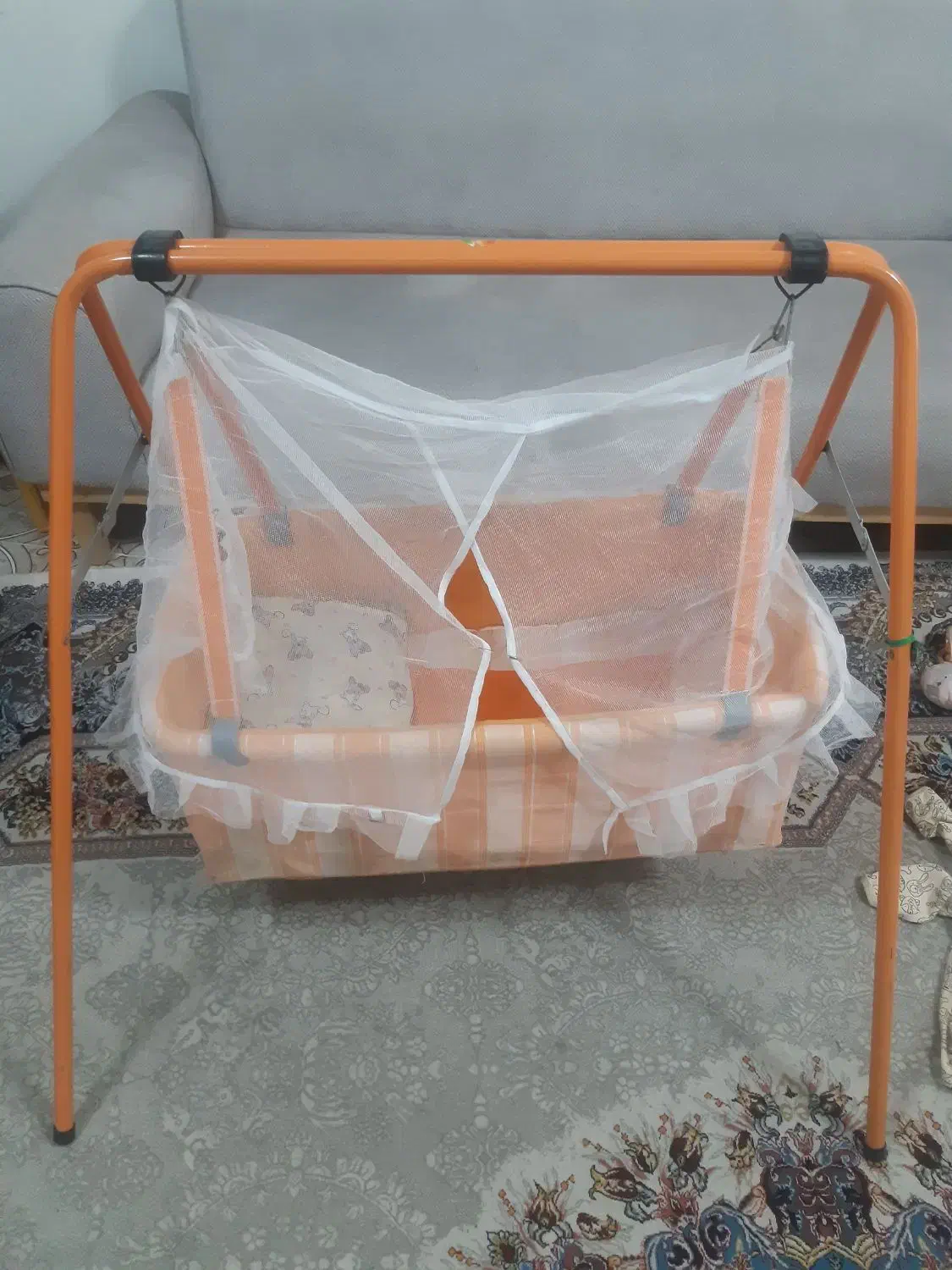 گهواره نوزاد (نی نی تاب بچه)|اسباب و اثاث بچه|رشت, یخسازی|دیوار