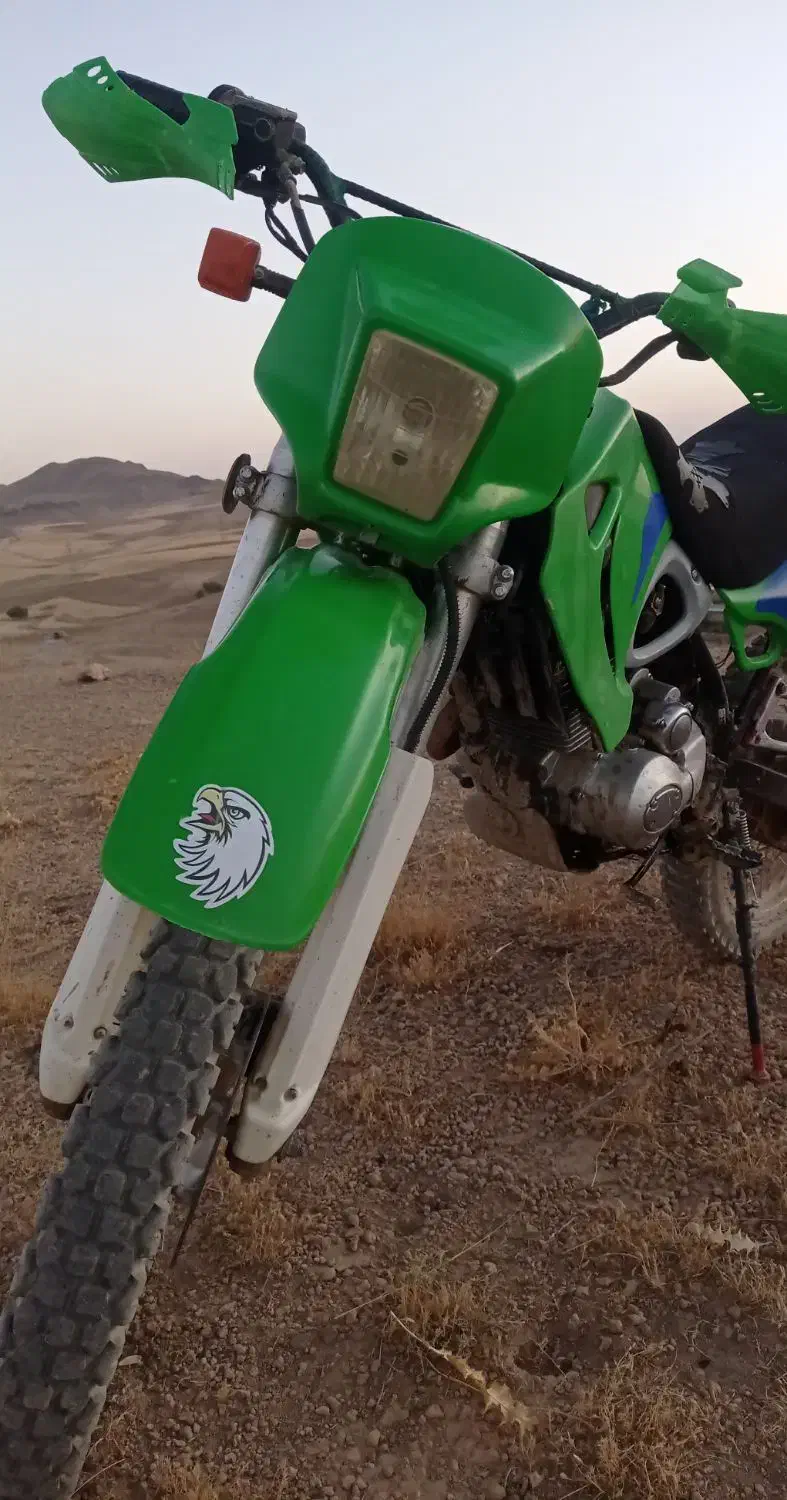 متورتریل|موتورسیکلت|گل تپه, |دیوار