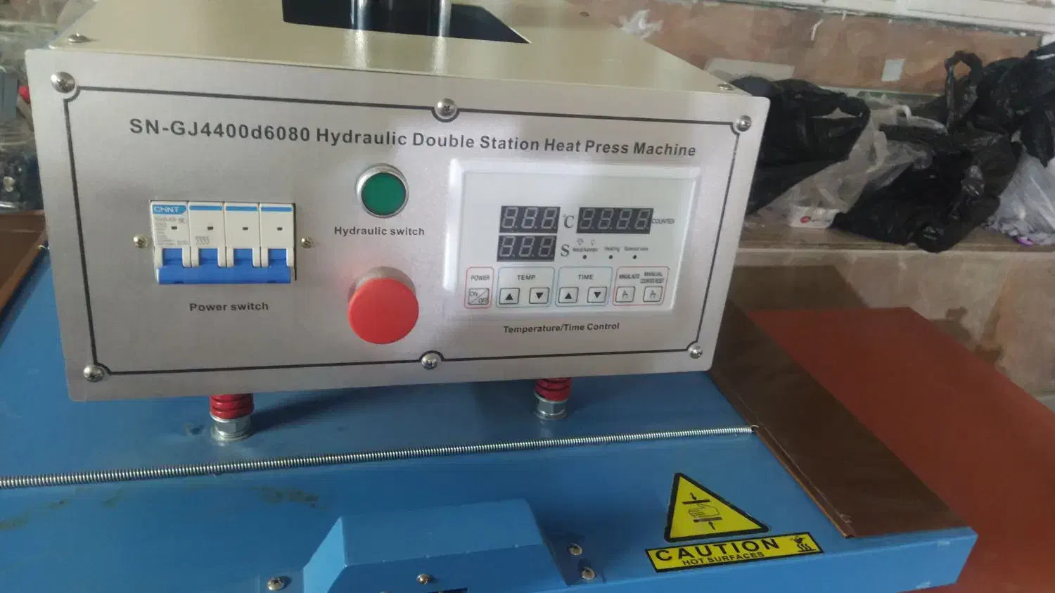 دستگاه پرس حرارتی نگین و چاپ چینی مارک سیلور هست|ماشینآلات صنعتی|مشهد, نکاح|دیوار