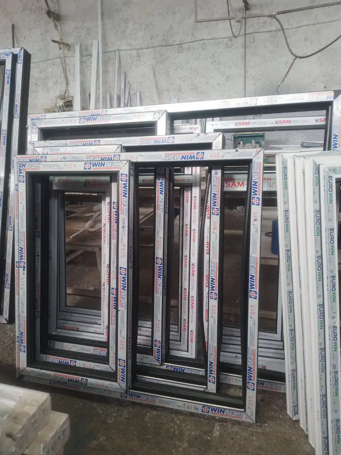 چکی درب وپنجره یوپی وی سی|مصالح و تجهیزات ساختمان|بهارستان, |دیوار