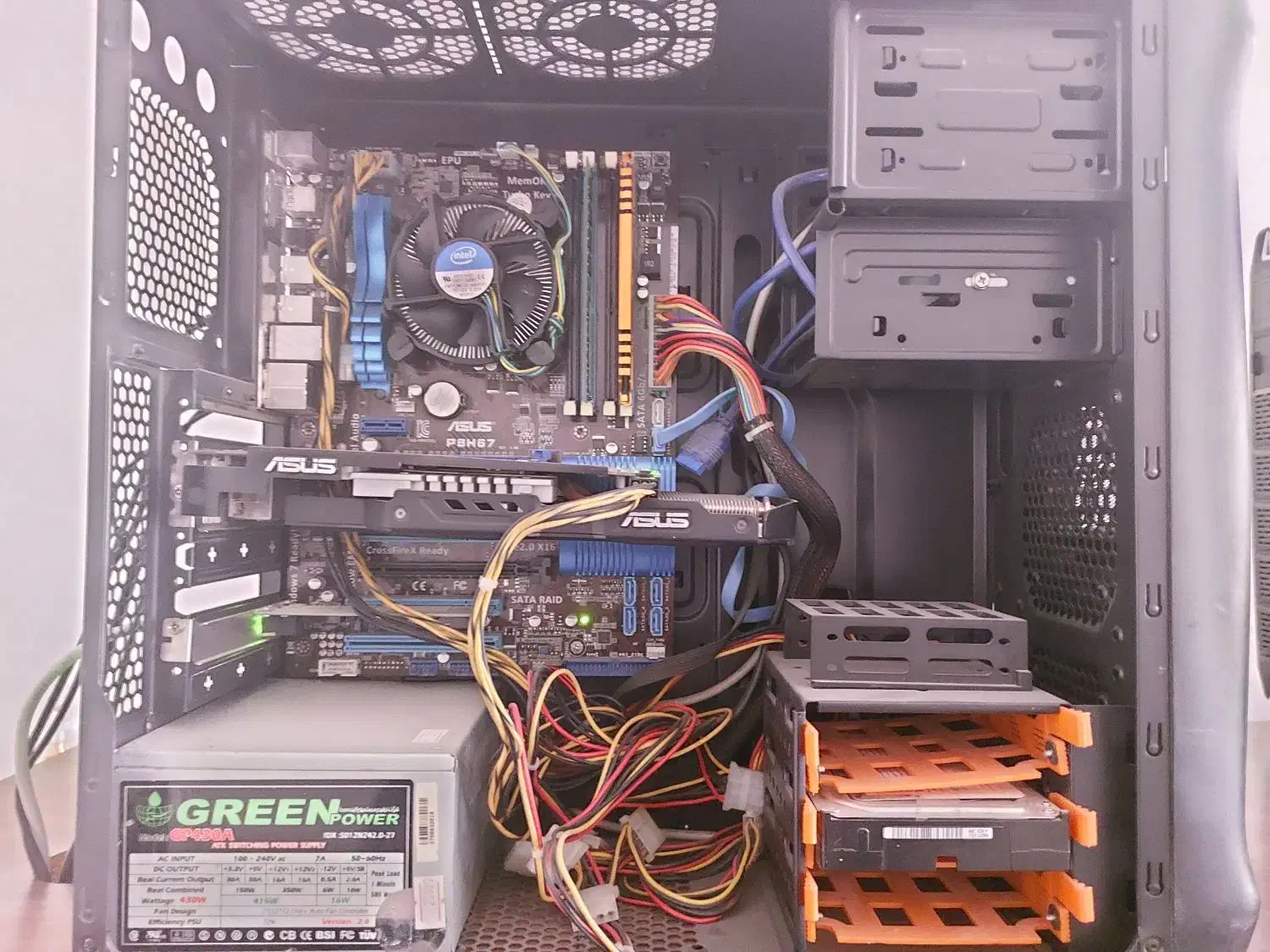 کامپیوتر تمیز کم کارکرد|رایانه رومیزی|قم, انسجام|دیوار