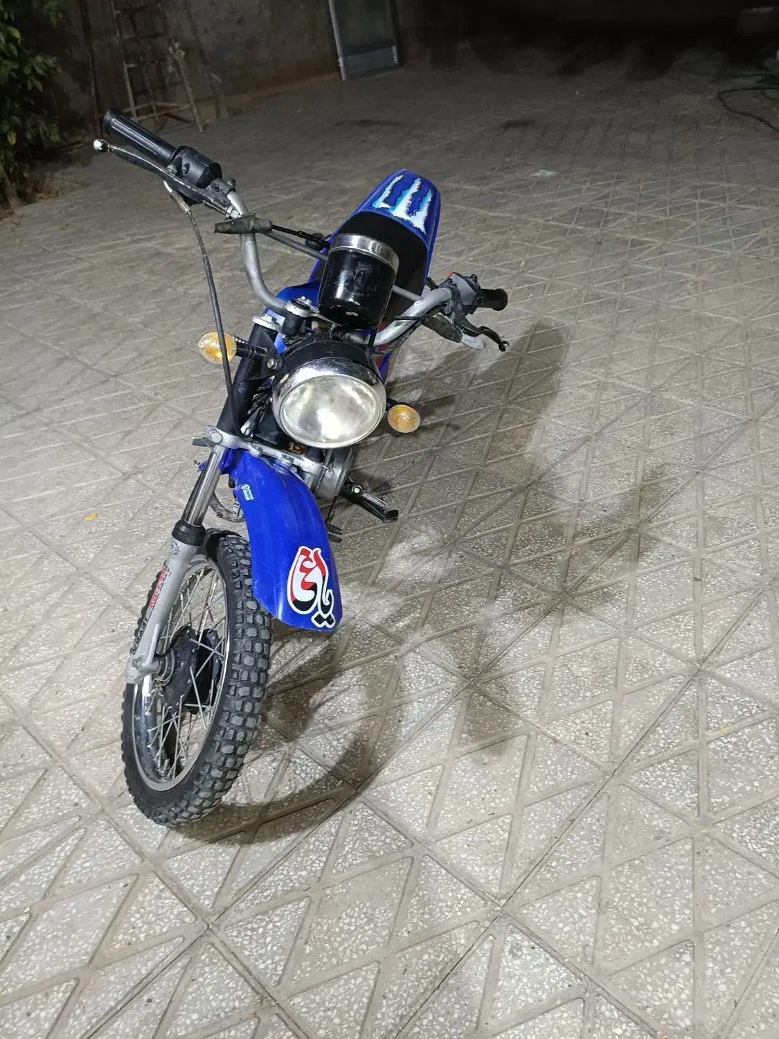 موتورسیکلت|موتورسیکلت|طبس, |دیوار