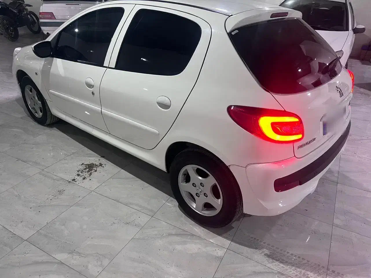 ۲۰۷ ۴۰۳|خودرو سواری و وانت|ایلام, |دیوار