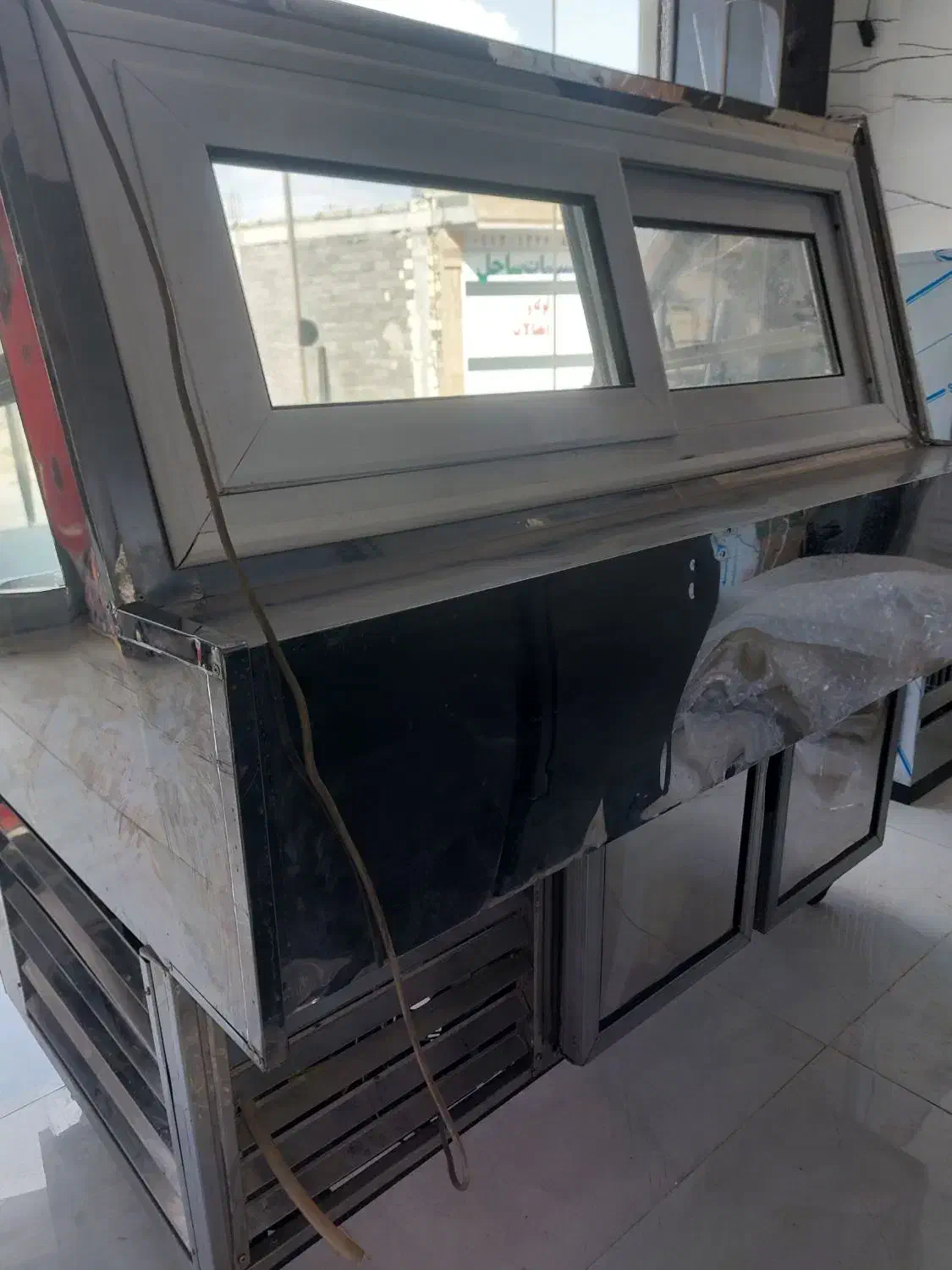 یخچال ترشی ۱۵۰|فروشگاه و مغازه|شهرضا, |دیوار