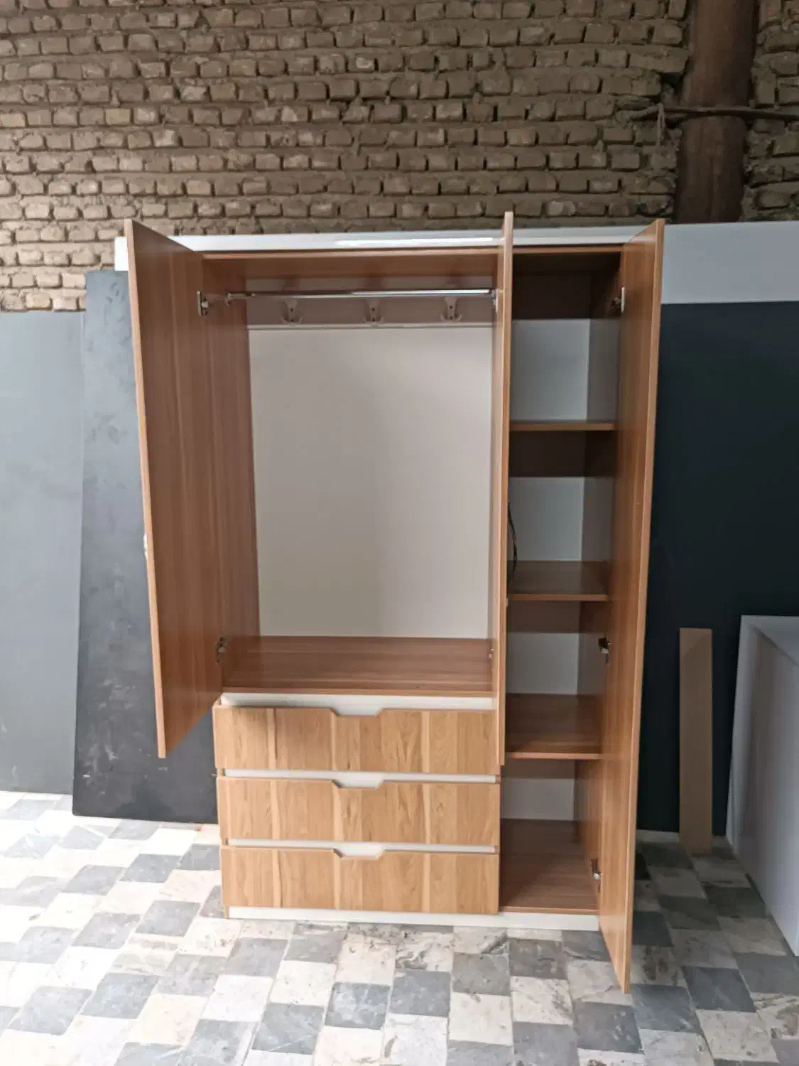 کمد لباس کشو دار|جاکفشی، کمد، دراور|ساری, |دیوار