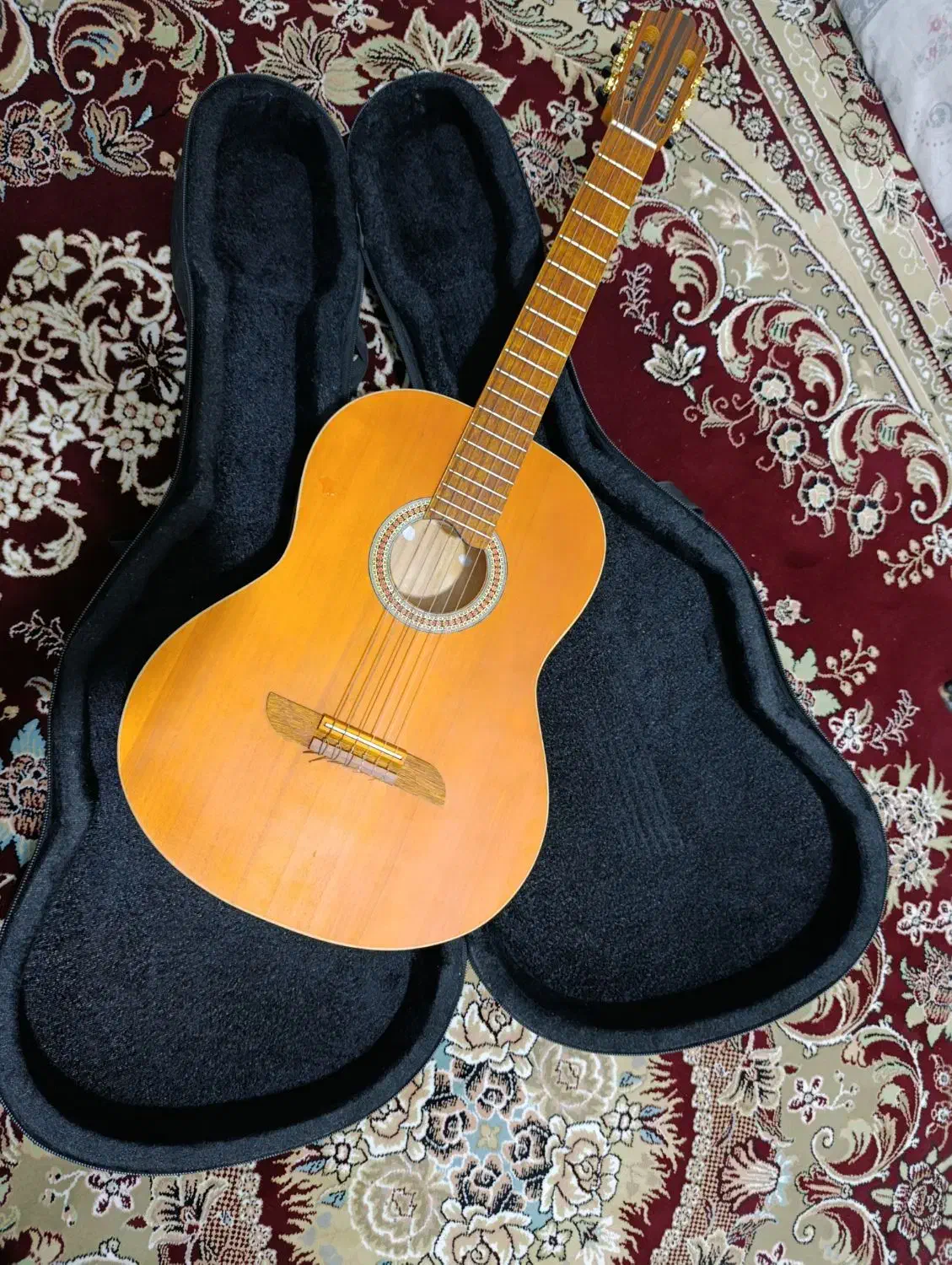 گیتار حرفه ایی|گیتار، بیس، امپلیفایر|اصفهان, طاحونه|دیوار