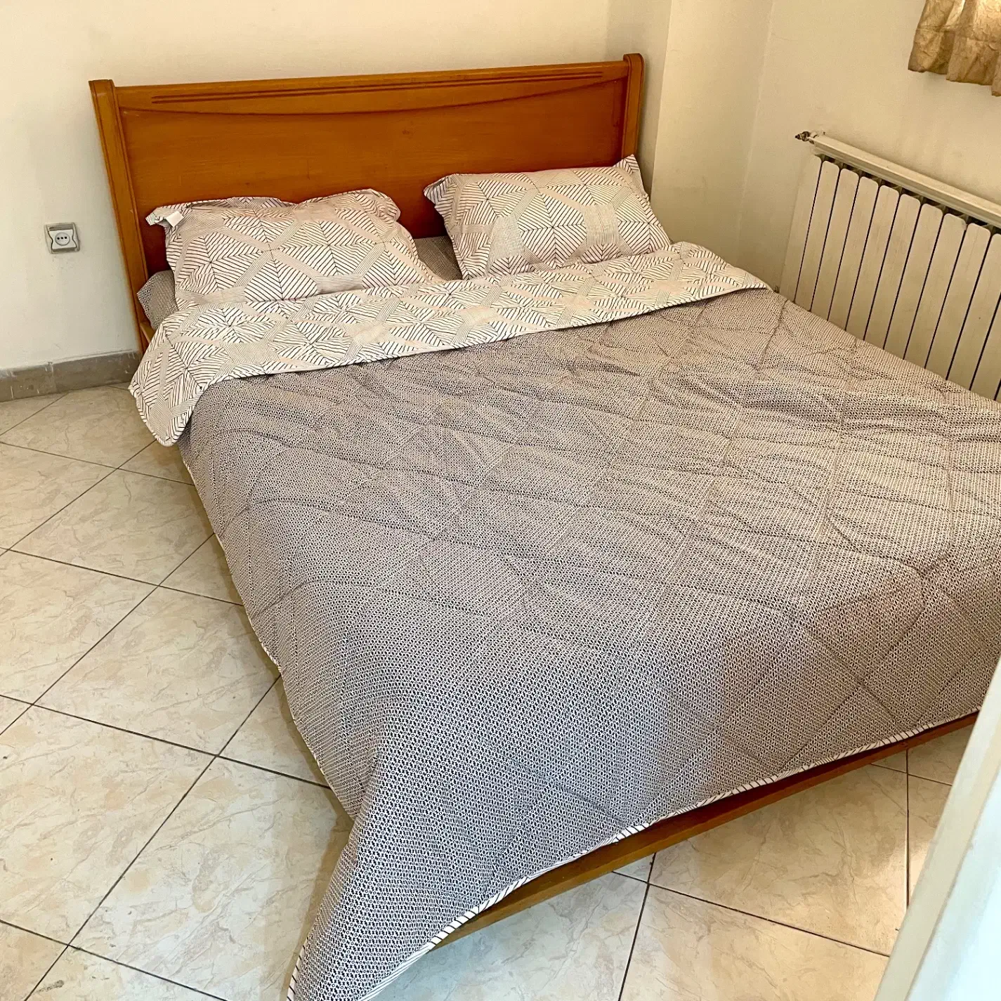 70متر آپارتمان مبله دوخواب منطقه۲ اجاره ماهانه