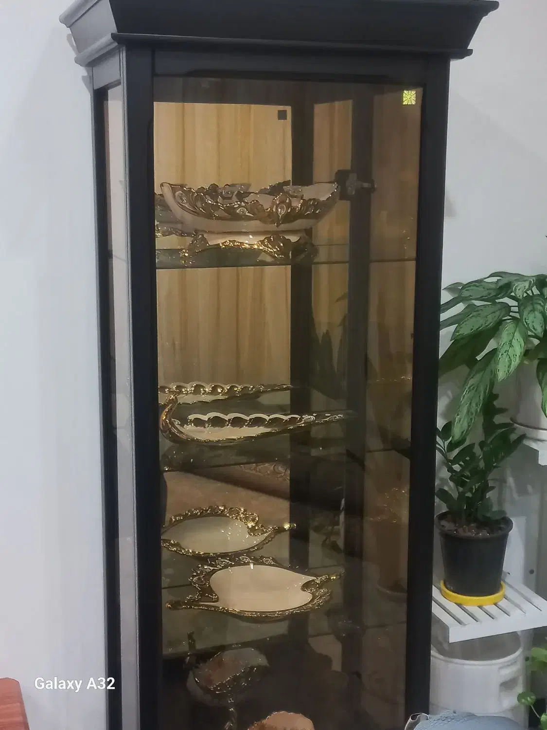 بوفه ایستاده چوب خارجی|بوفه، ویترین، کنسول|خرمشهر, |دیوار