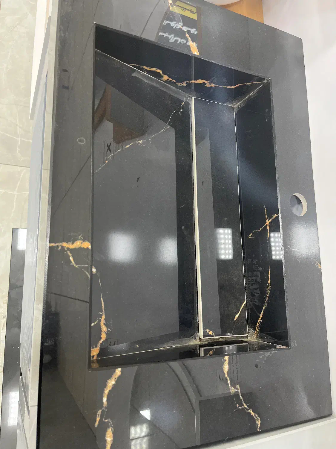 روشویی سرامیکی پخش عمده فقط کاسه ارزان|لوازم سرویس بهداشتی|بهارستان, |دیوار