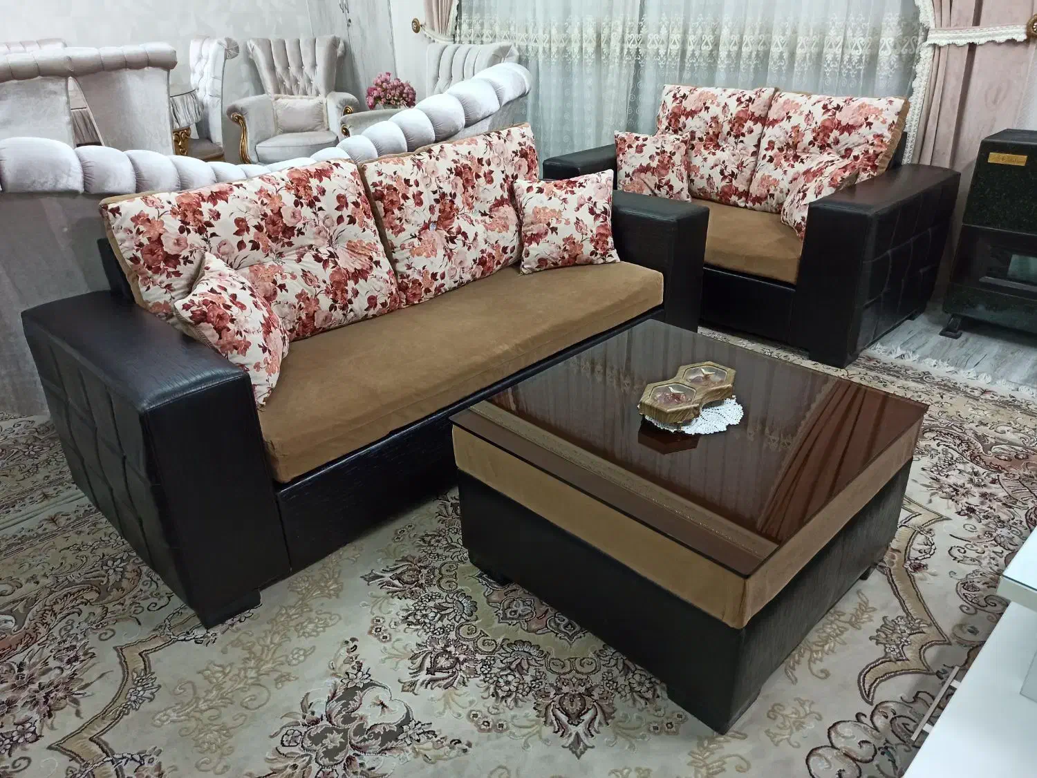 مبلمان راحتی ۷نفره|مبلمان خانگی و میز عسلی|ری, سیزده آبان|دیوار