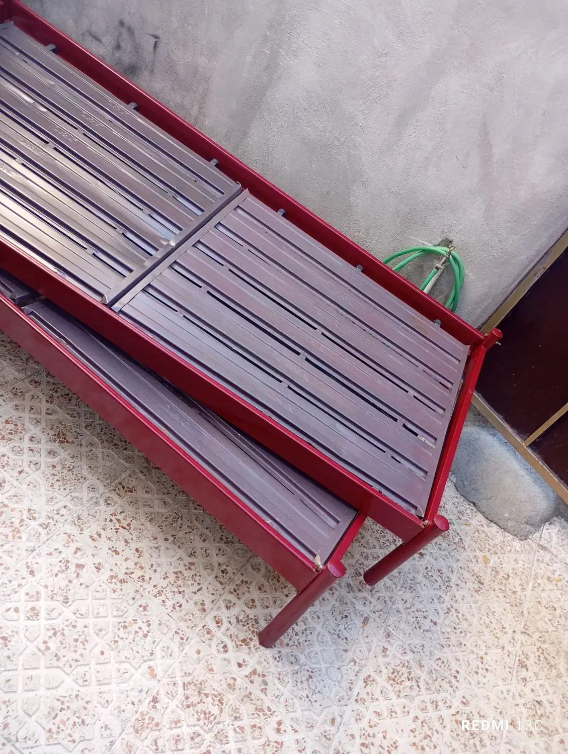 دوتا تخت خواب|مبلمان خانگی و میز عسلی|بانه, |دیوار