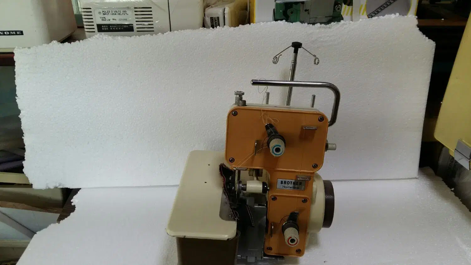 سردوز ۲ نخ ژاپنی و چرخ دو کله ژانومه|چرخ خیاطی و ریسندگی|تبریز, |دیوار