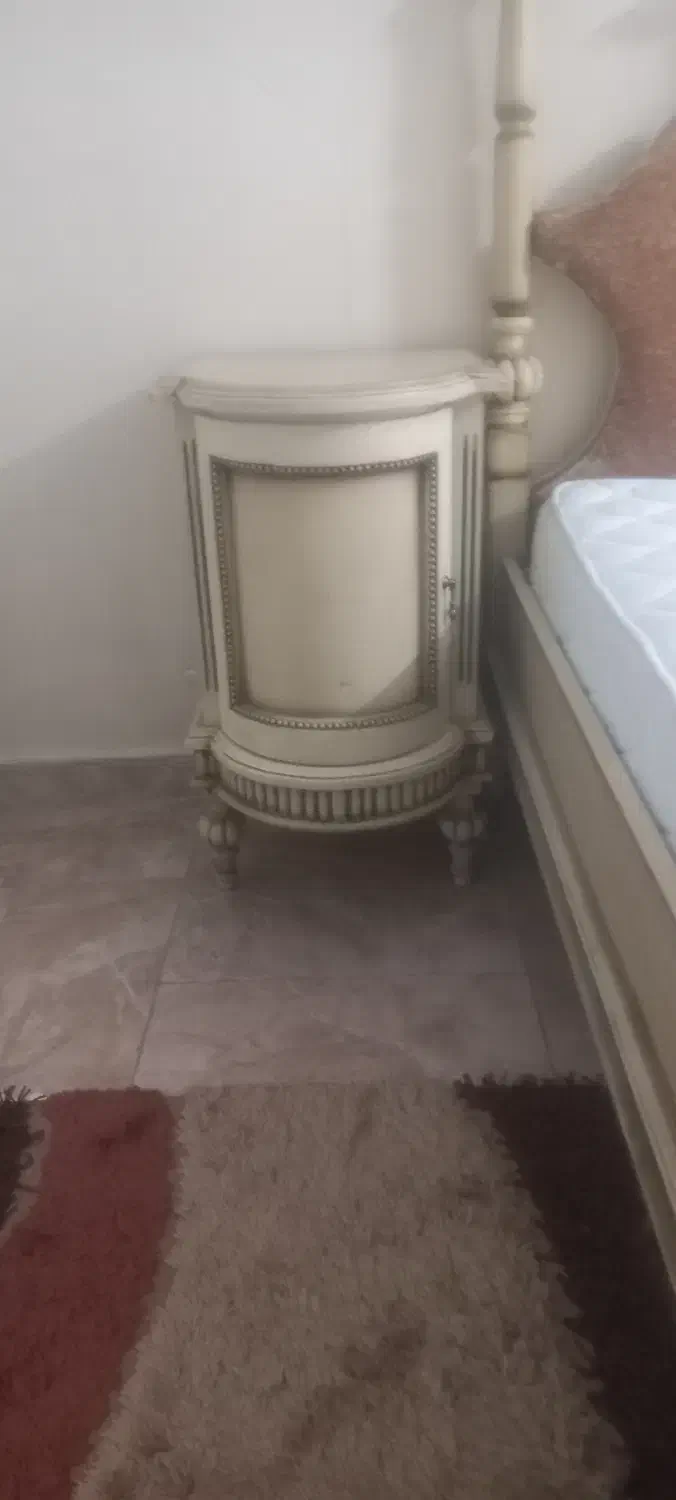 سرویس خواب|تخت و سرویس خواب|ورامین, ورامین|دیوار