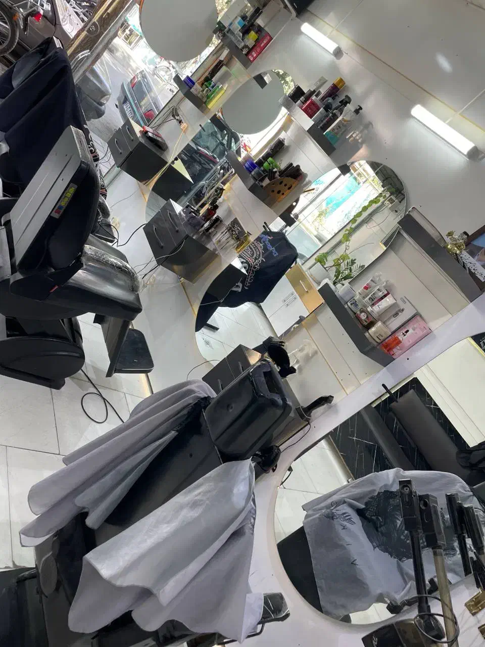 آرایشگر وهنرجو|استخدام درمانی، زیبایی، بهداشتی|مشهد, شهید آوینی|دیوار