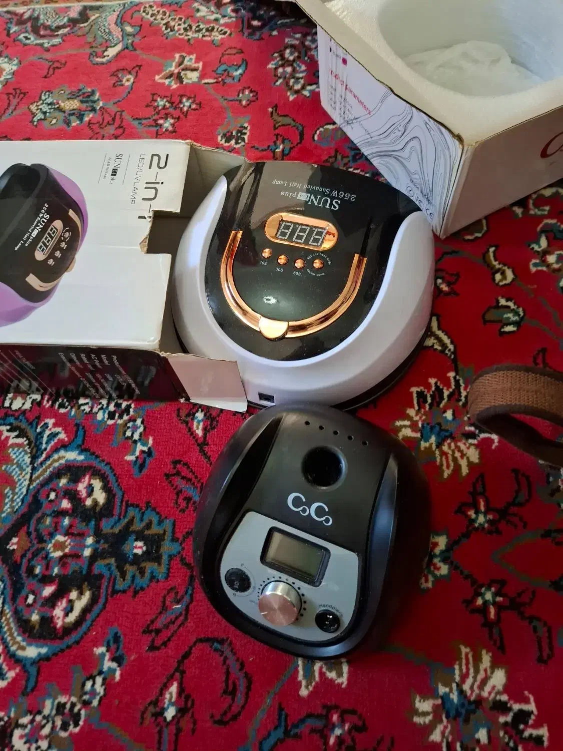 وسایل کاشت ناخن|آرایشگاه و سالن‌های زیبایی|لاهیجان, بازکیاگوراب|دیوار