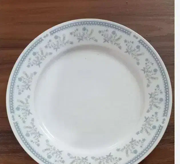 سرویس چینی ۸ نفره|ظروف سرو و پذیرایی|تهران, تاکسیرانی|دیوار