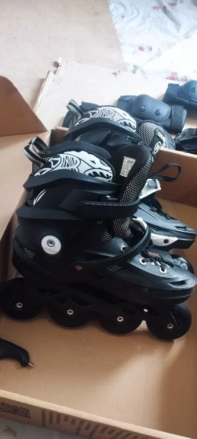 کفش اسکیت|دوچرخه، اسکیت، اسکوتر|تهران, تختی|دیوار