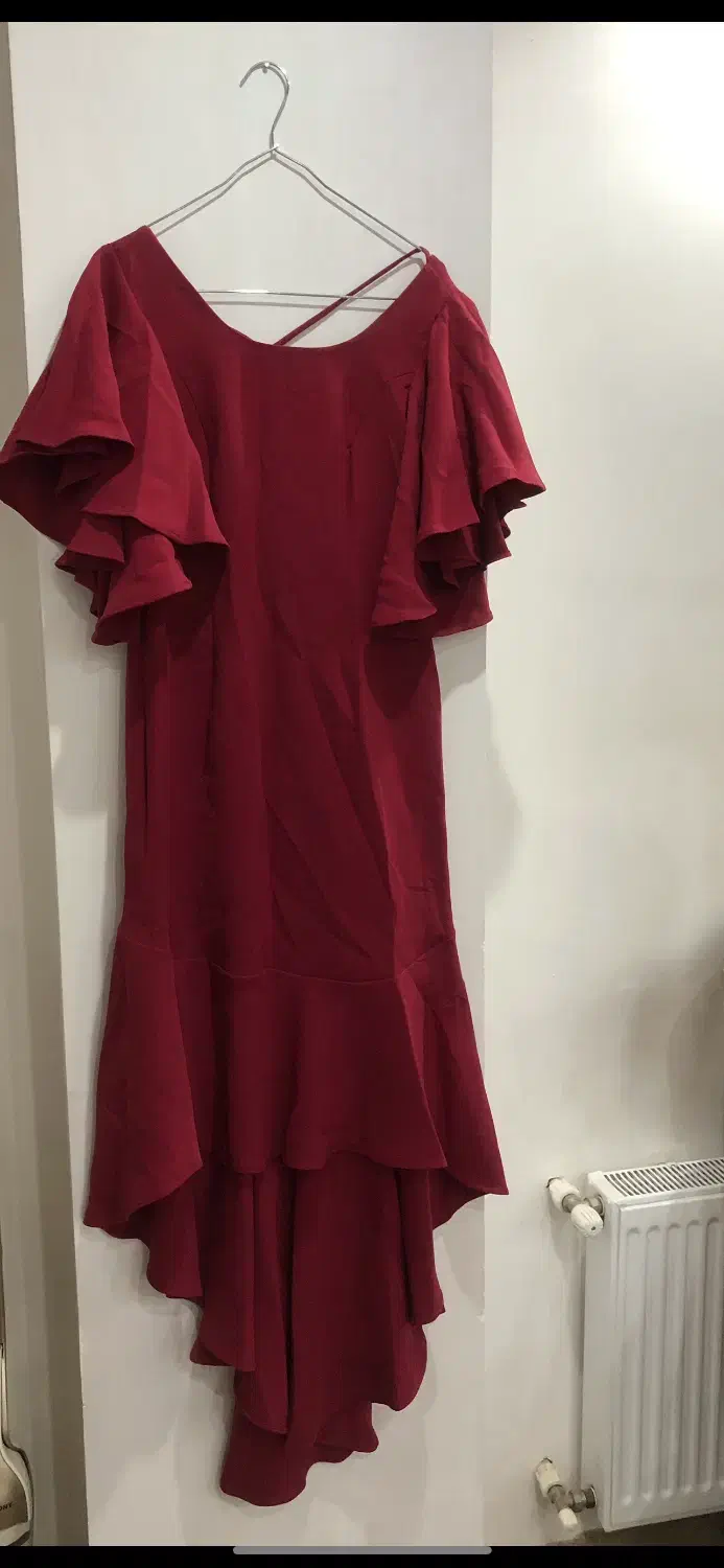 پیراهن مجلسی|لباس|ری, اقدسیه|دیوار