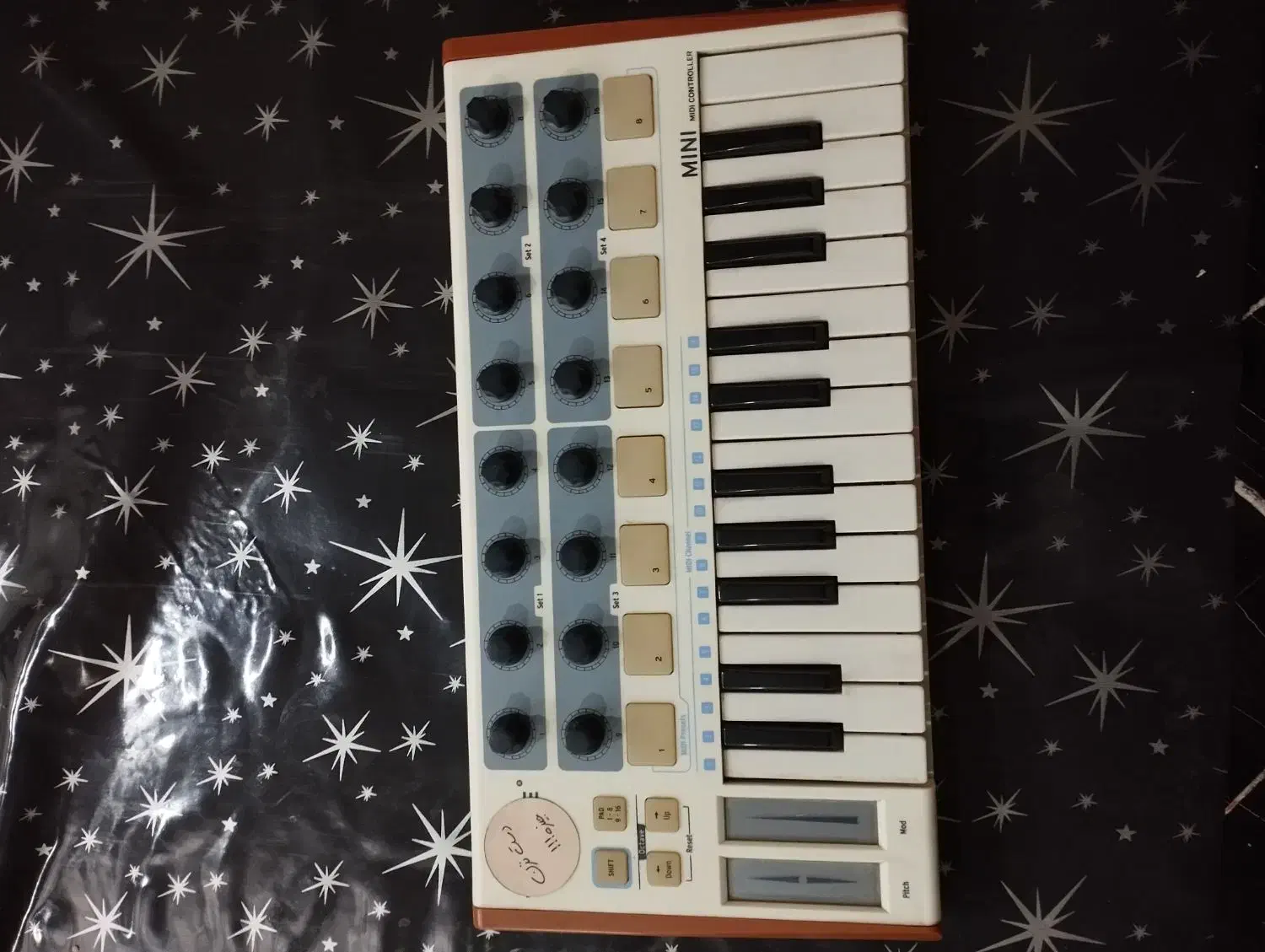 میدی کنترلر world mini|آلات موسیقی|تهران, جمال‌زاده|دیوار