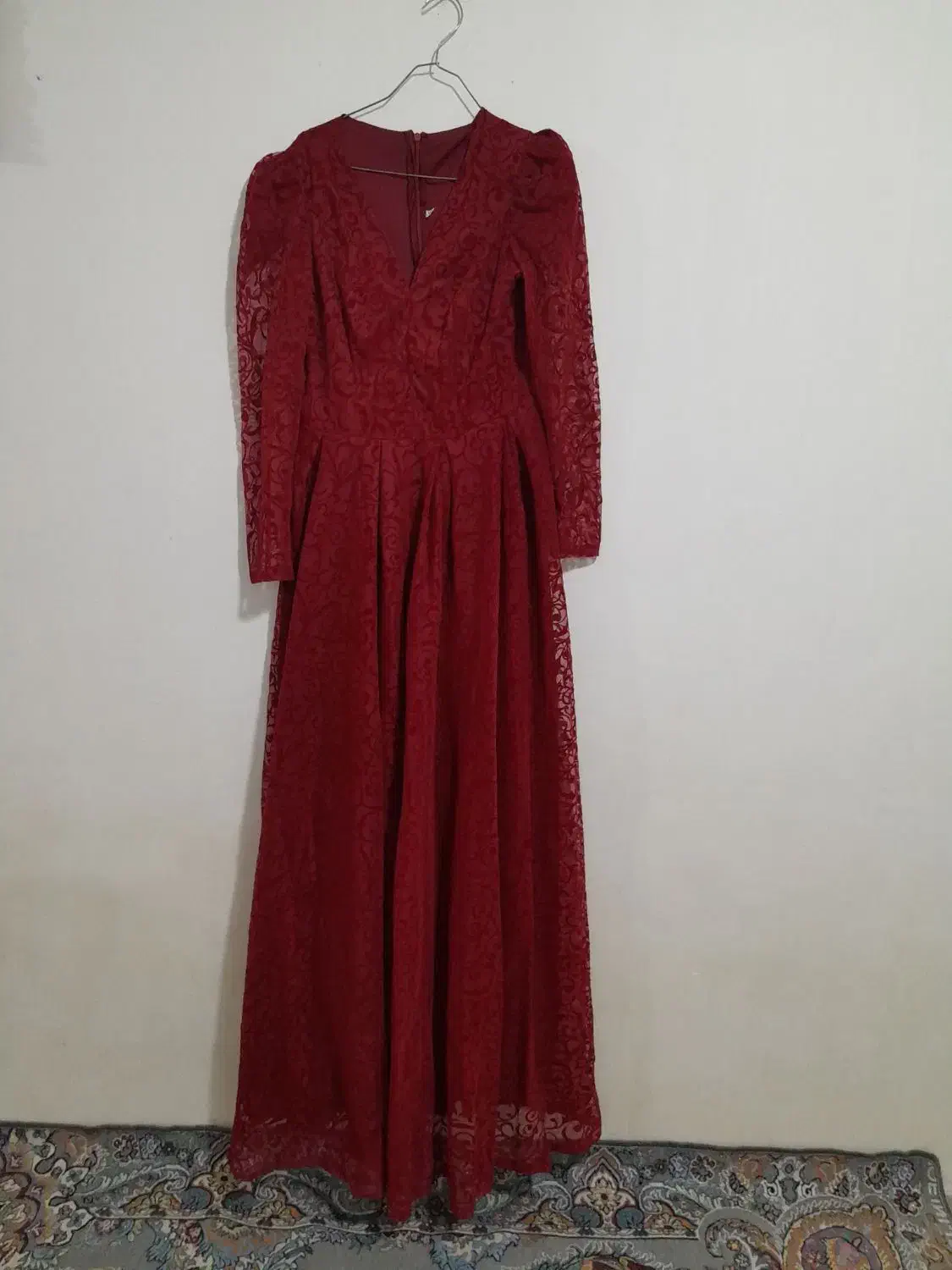 لباس مجلسی|لباس|کنگاور, |دیوار