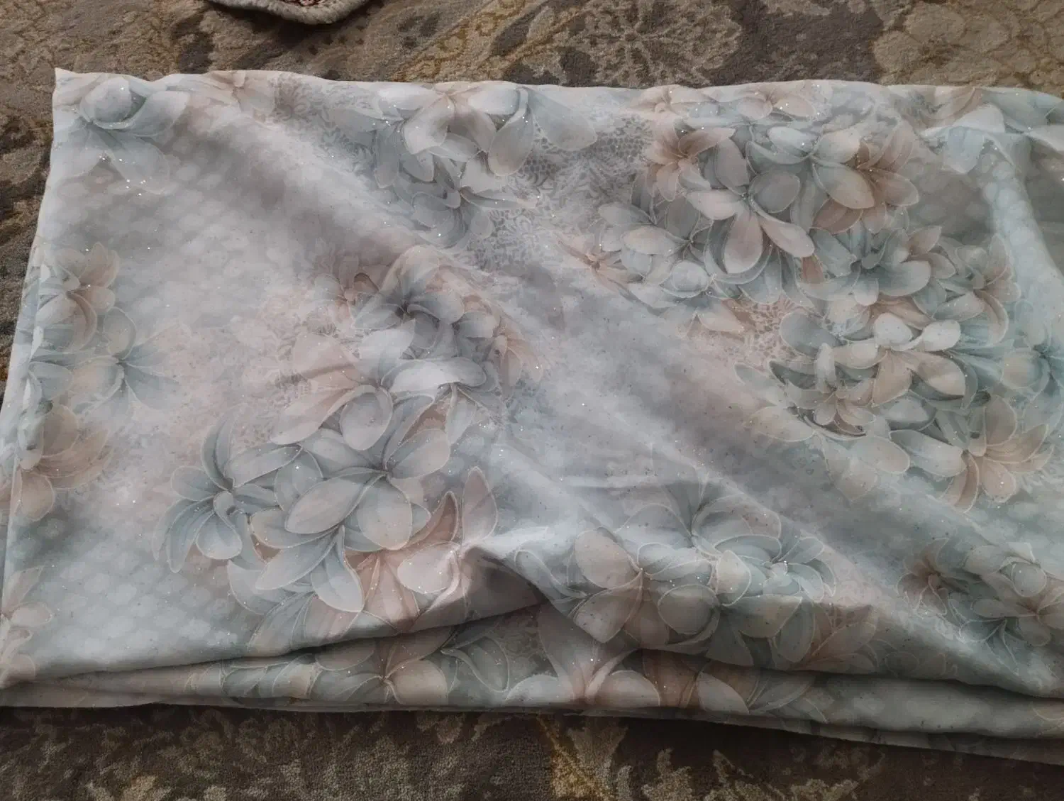 چادرمجلسی|لباس|خرمآباد, |دیوار