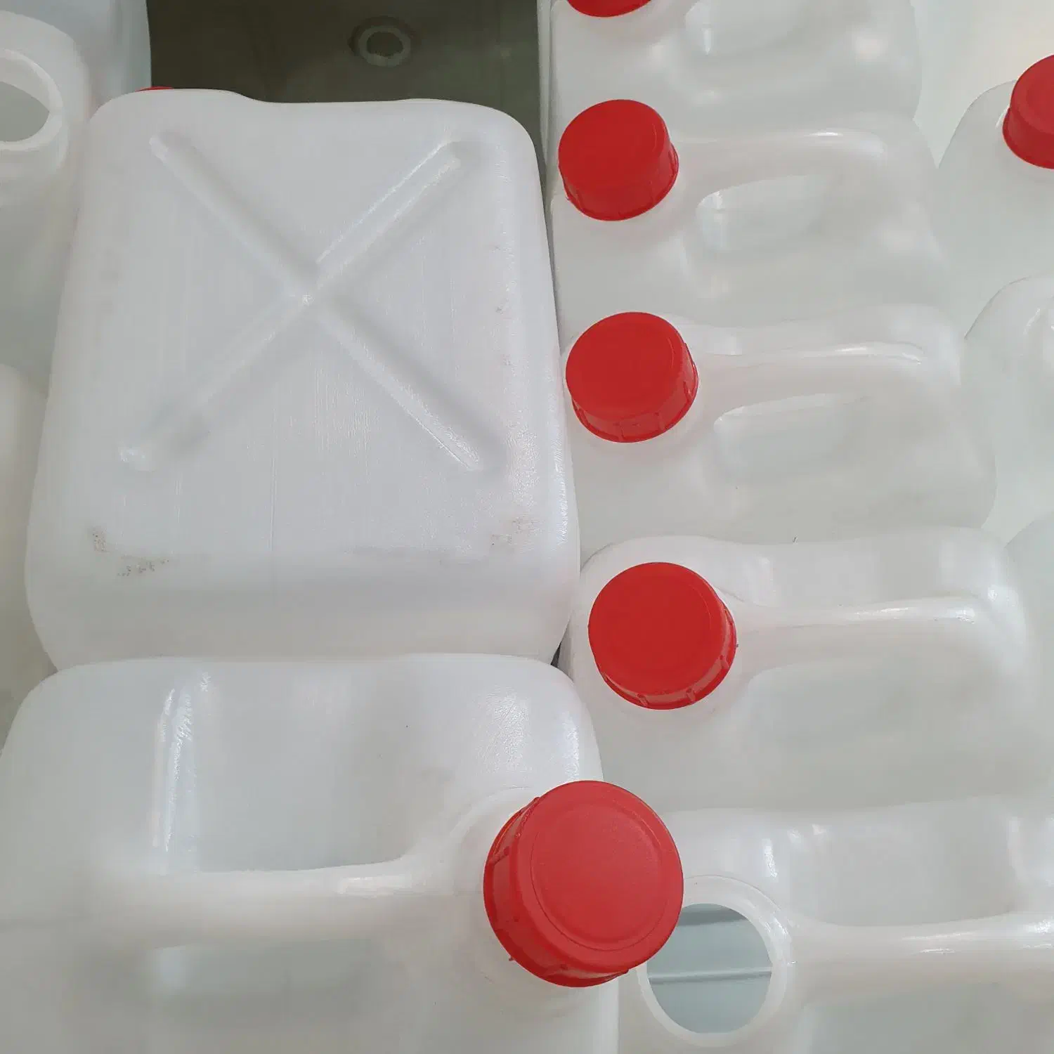 دبه ۲۰ لیتری مواد نو|ظروف نگهدارنده، پلاستیکی، یکبارمصرف|قم, قلعه کامکار|دیوار