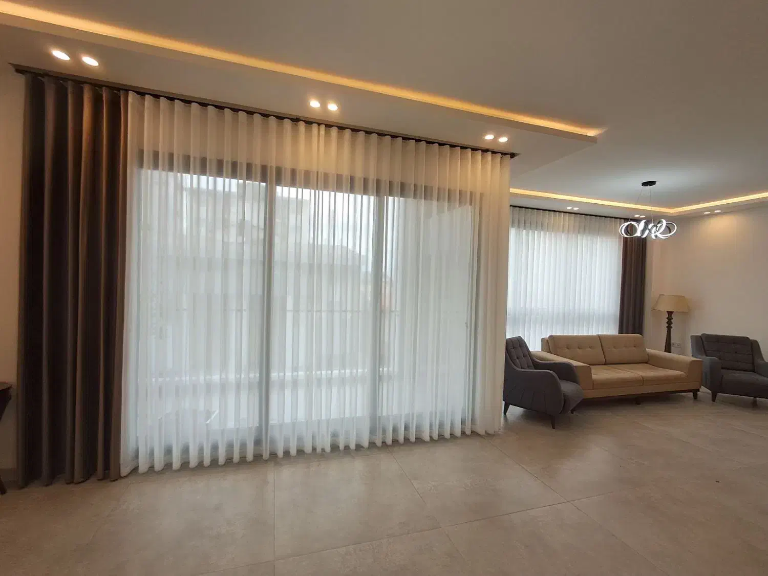 پرده سرای گوزل|پرده، رانر، رومیزی|بندر انزلی, نوروزی|دیوار