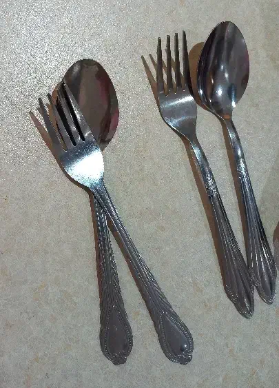 انواع قاشق و چنگال ۶تایی و ۱۲تایی|ظروف سرو و پذیرایی|رشت, گلباغ نماز|دیوار