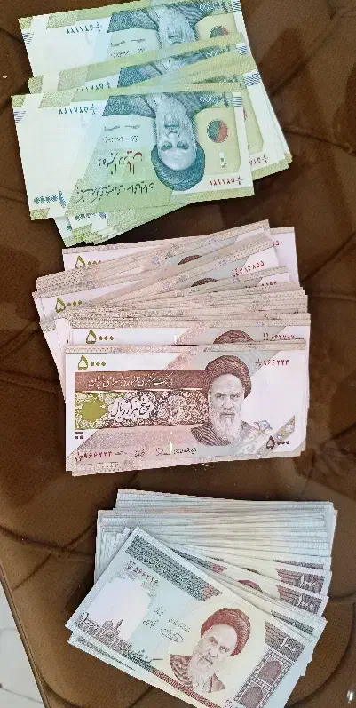 اسکناس نو|کلکسیون سکه، تمبر، اسکناس|اراک, |دیوار