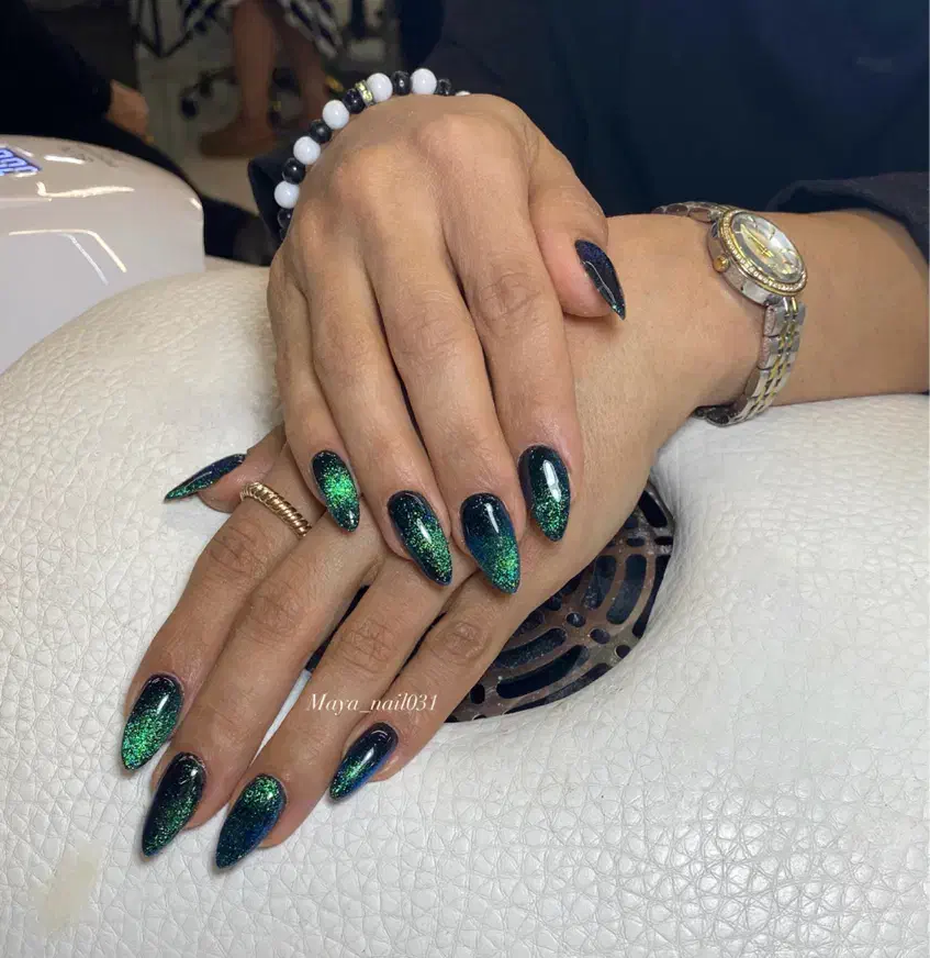 ناخن با متریال عالی و قیمتهای مناسب|خدمات آرایشگری و زیبایی|اصفهان, برازنده|دیوار