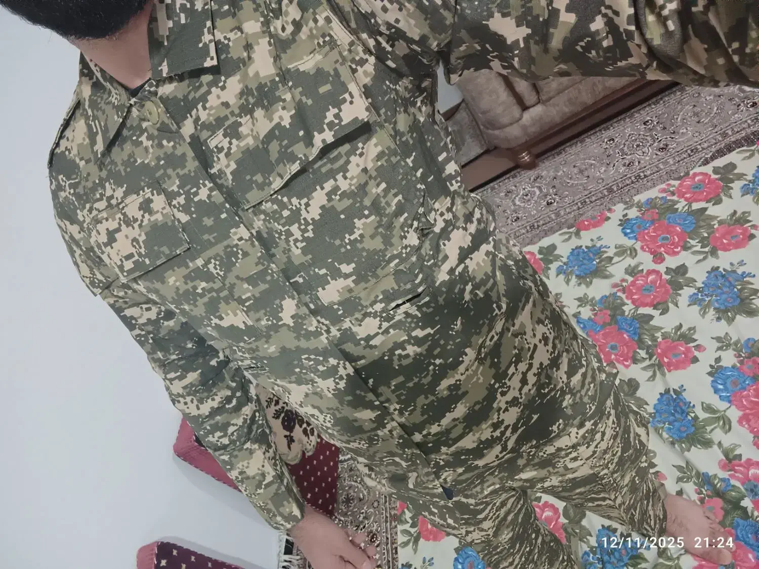 لباس نظامی|لباس|ماکو, |دیوار