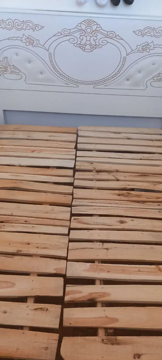 تخت دونفره با میز کناره بدون تشک|تخت و سرویس خواب|سهند, |دیوار