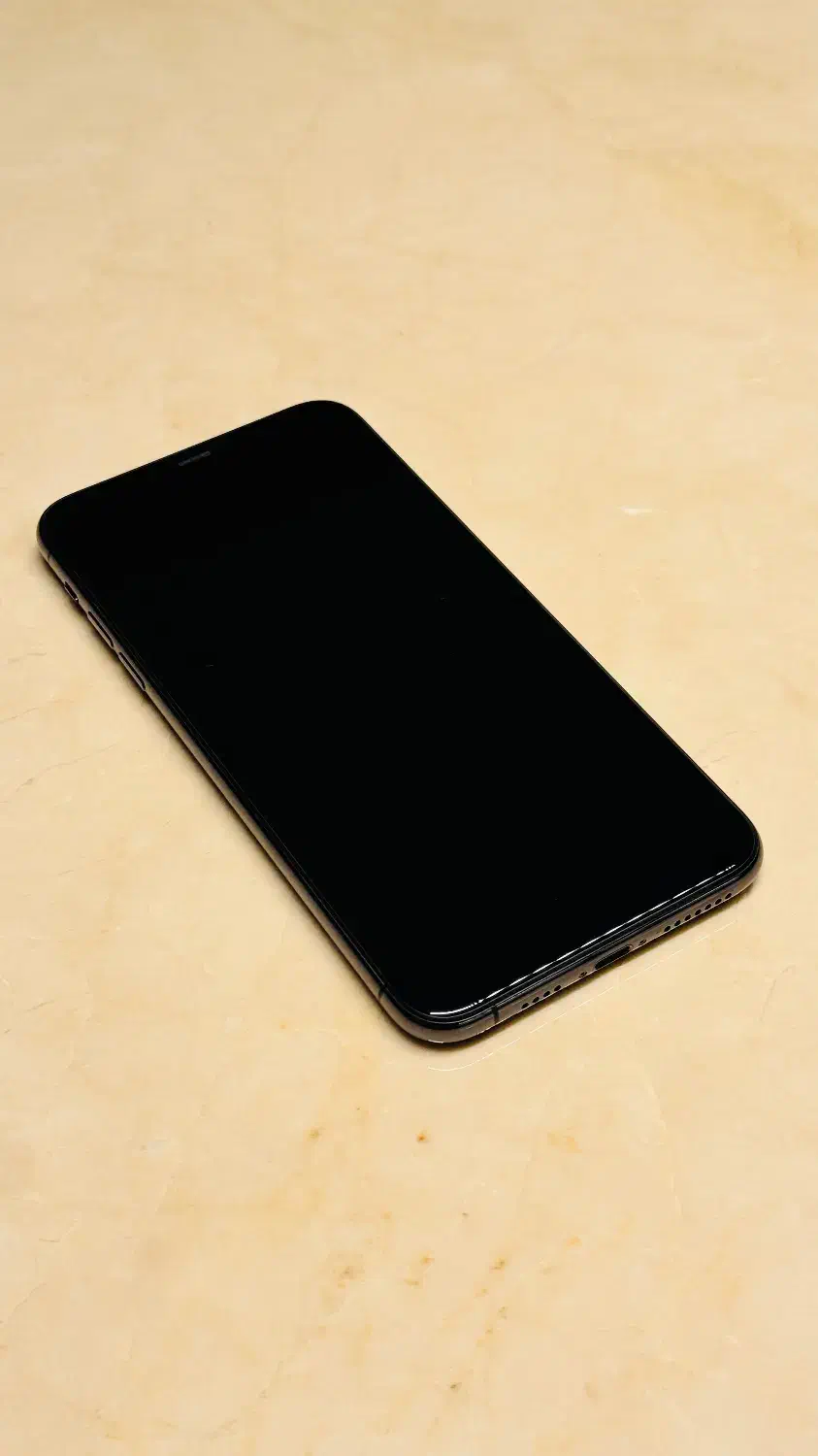 آیفون ۱۱ پرو مکس ۲۵۶ گیگ بسیار تمیز|موبایل|تهران,  امام زاده قاسم (نیاوران)|دیوار