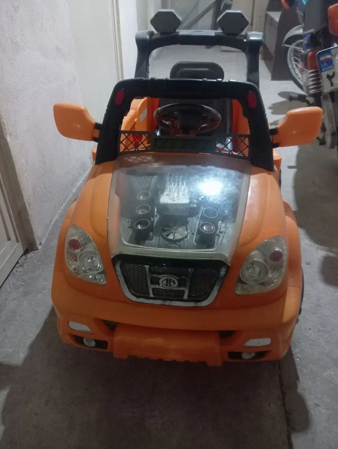 ماشین شارژی|اسباب‌بازی بچه|یزد, |دیوار