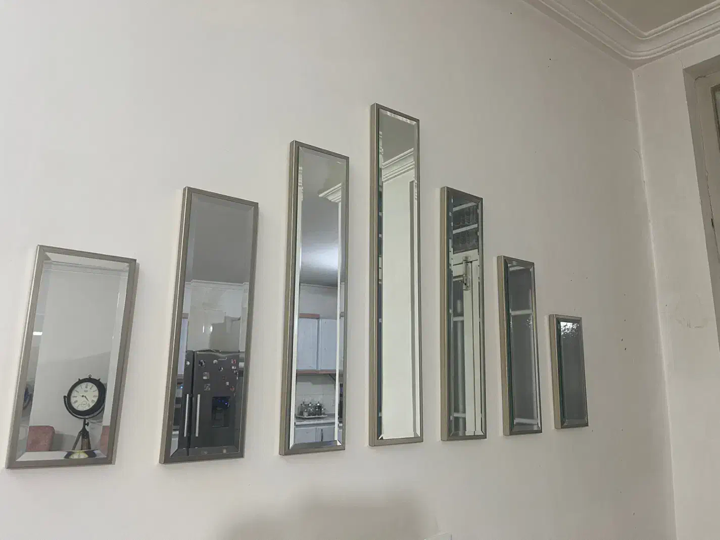 اینه|آینه|نیشابور, شهید بهشتی|دیوار