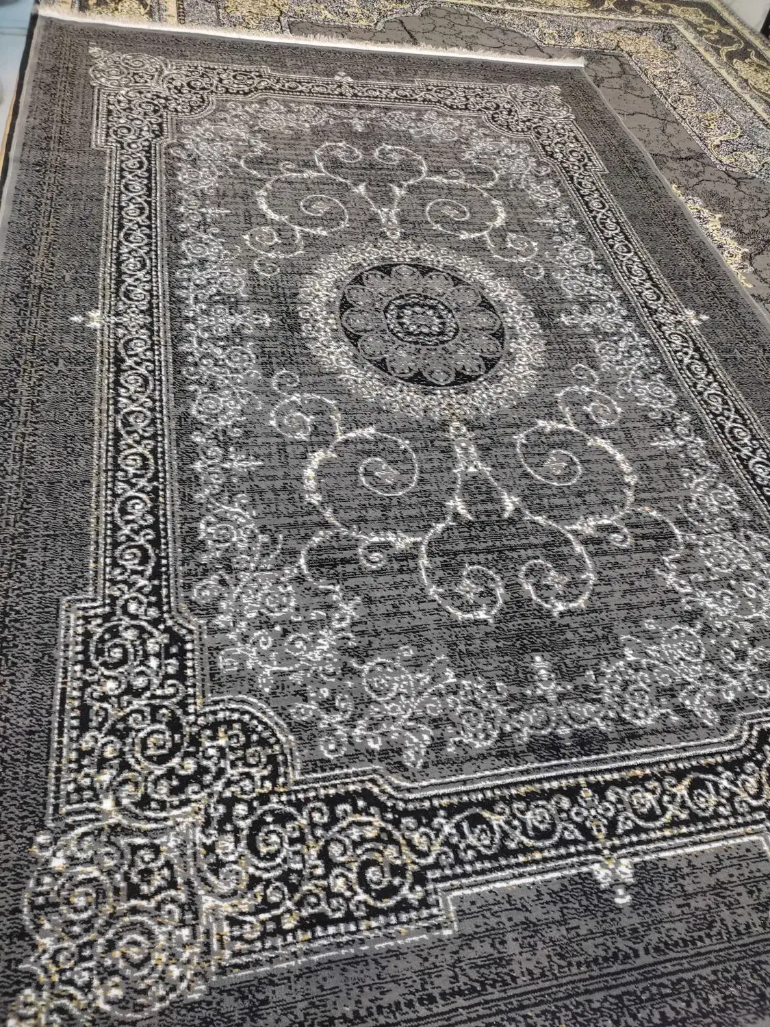 فرش|فرش|رشت, جماران|دیوار