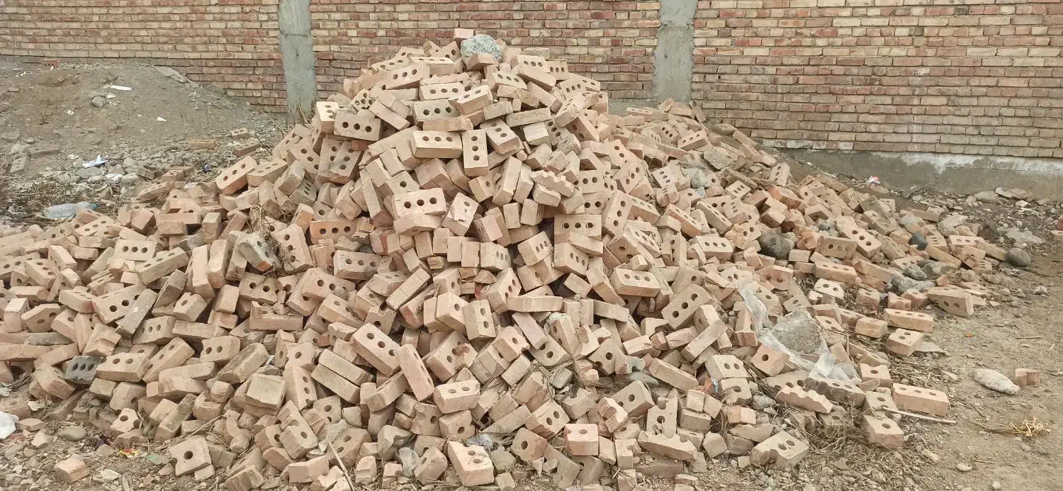 آجر سه سوراخ درجه یک|مصالح و تجهیزات ساختمان|پارس‌آباد, |دیوار