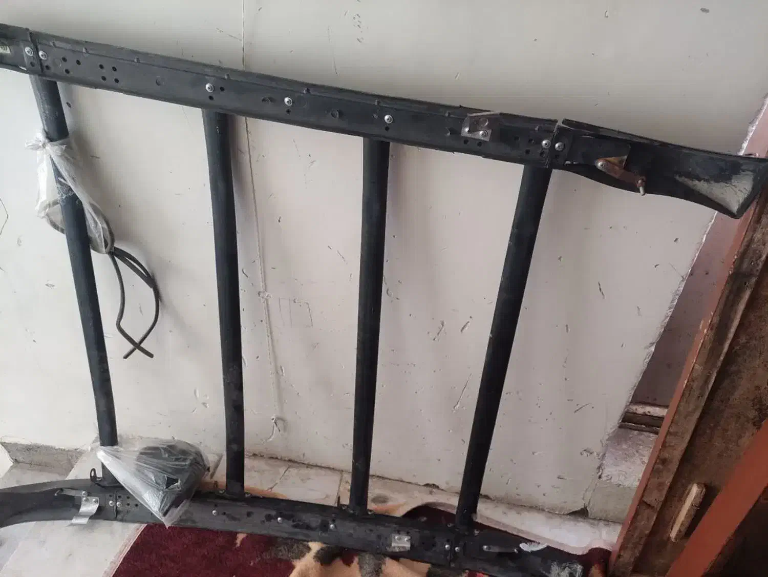 باربند پژو یا پیکان|قطعات یدکی و لوازم جانبی|بروجرد, |دیوار