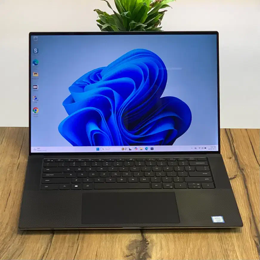 لپتاپ Dell Precision 5550/پردازنده Xeon صفحه OLED|رایانه همراه|مشهد, ارشاد|دیوار