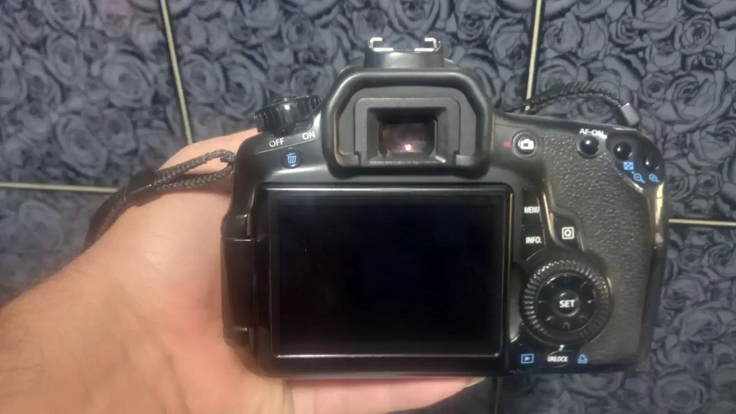 دوربین ۶۰ دی به همراه لنز ۱۸.۲۰۰|دوربین عکاسی و فیلمبرداری|کرج, پیشاهنگی|دیوار