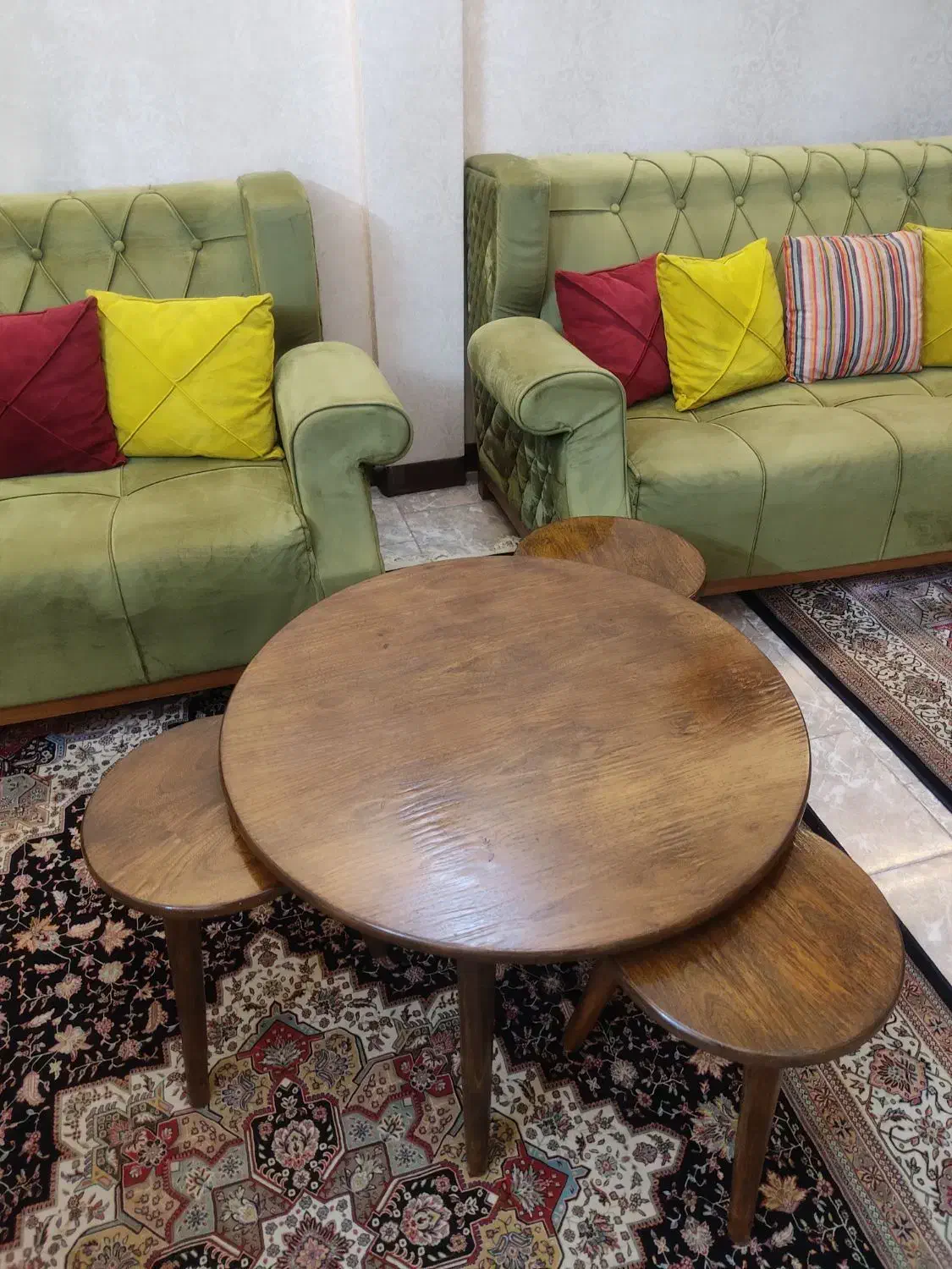 میز و عسلی تمیز روکش گردو|مبلمان خانگی و میز عسلی|همدان, |دیوار