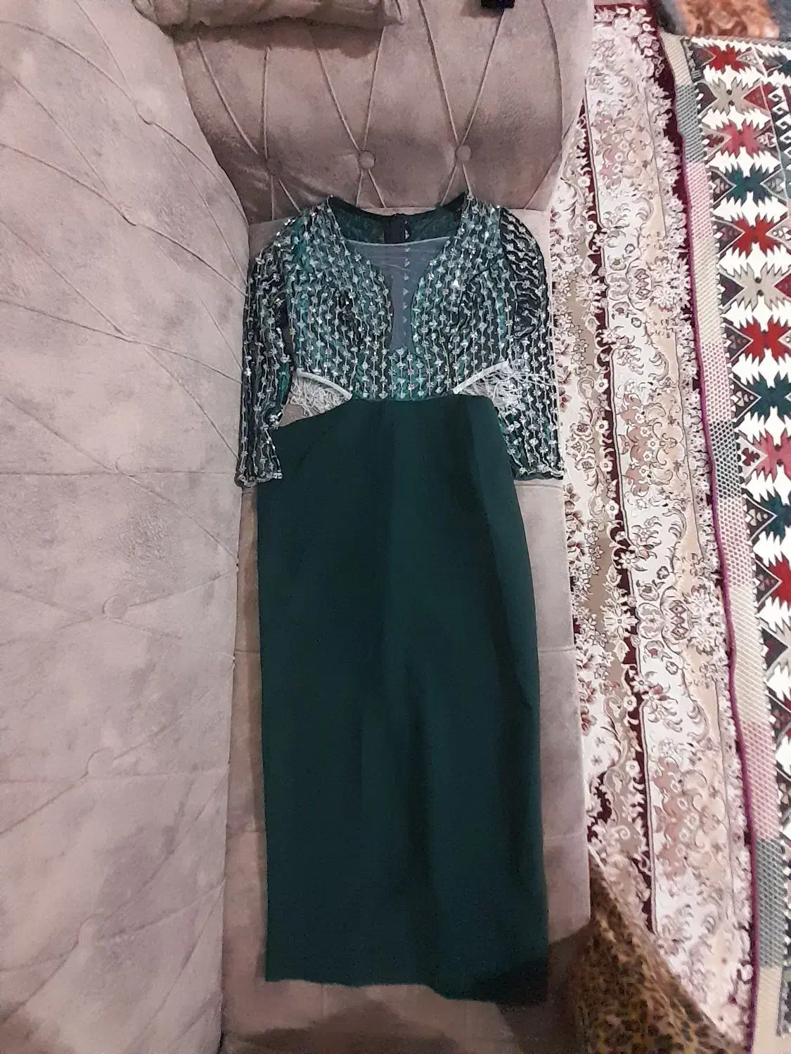 لباس مجلسی|لباس|تبریز, |دیوار