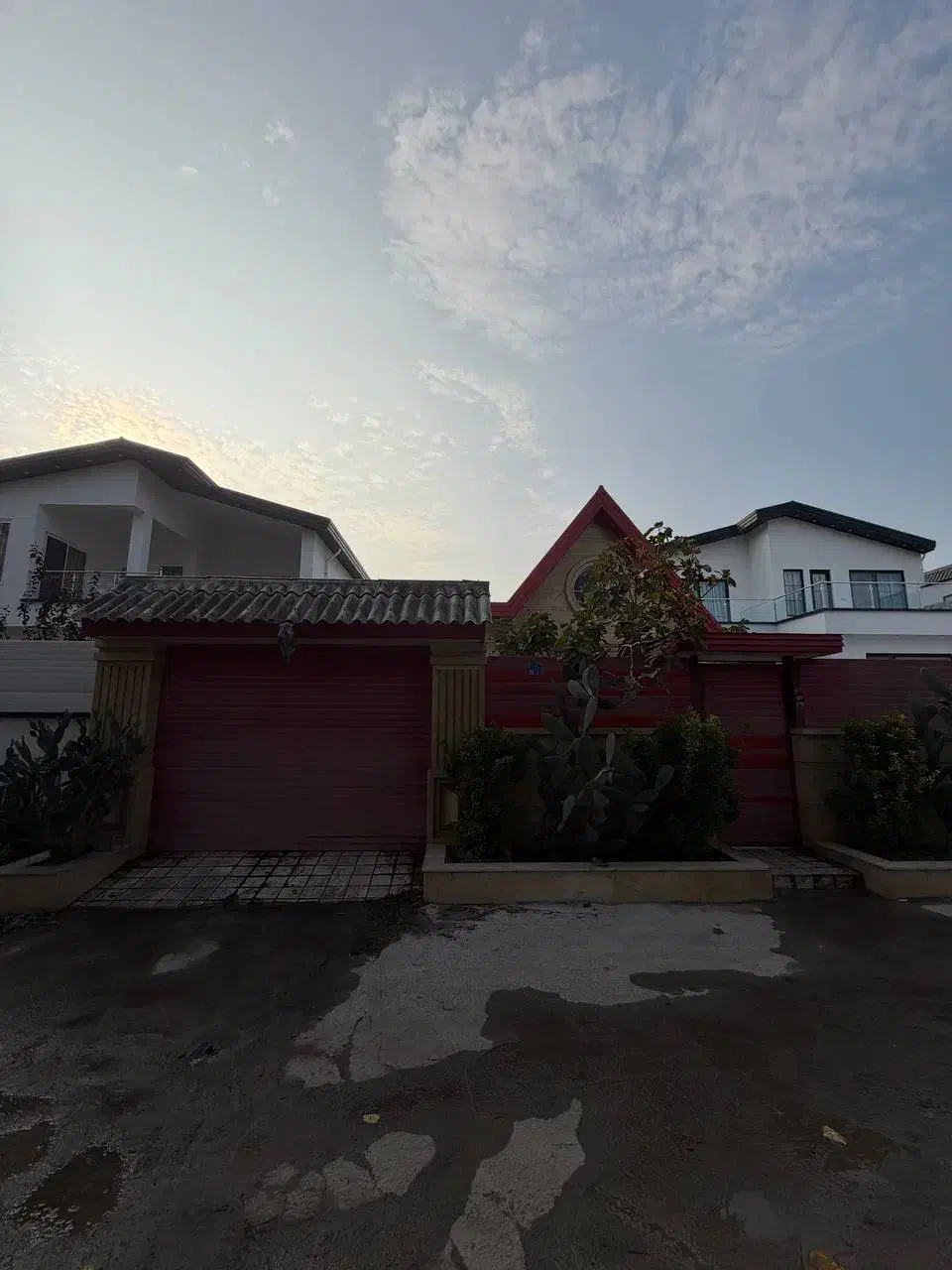 ویلا استخردار ساحلی با نظافت هتلی|اجارهٔ کوتاه‌مدت ویلا و باغ|ایزدشهر, |دیوار